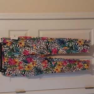 A.Z.I. New York Animal Print Capris